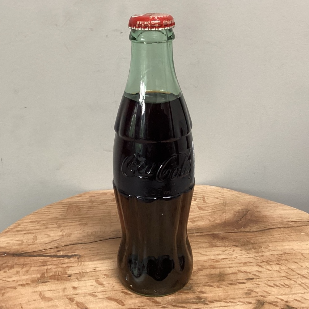 🔴 Vintage - Coca Cola Classic Unopened Glass Bottle - Metal Top - Unique